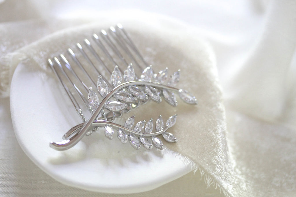 Small rose gold Bridal hair comb - APRILLE - Treasures by Agnes