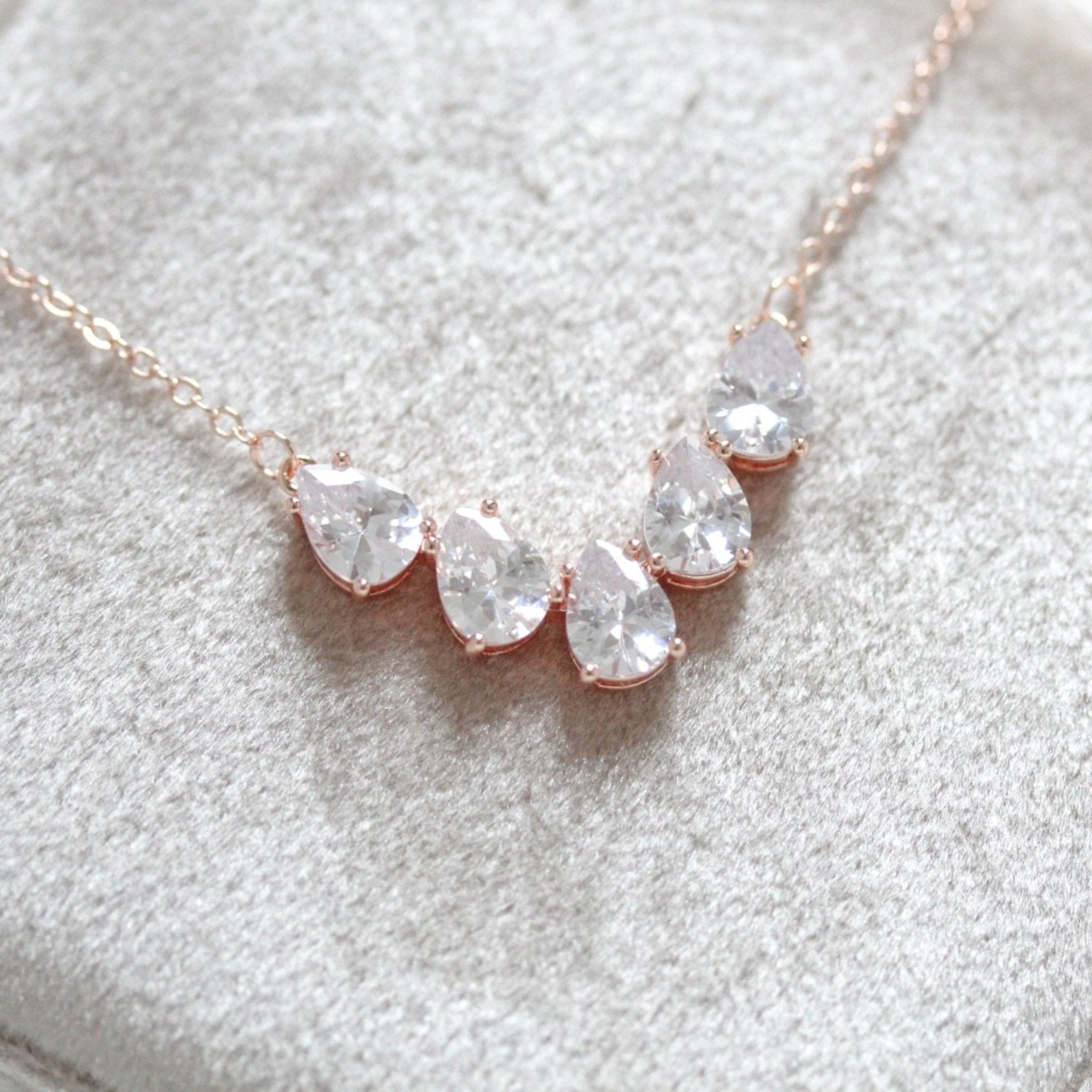 Teardrop cubic zirconia necklace - GEMMA - Treasures by Agnes
