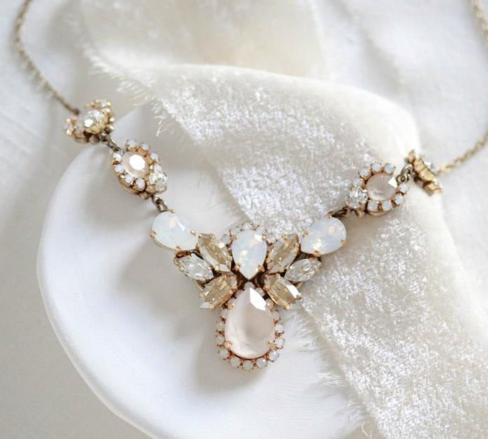 Vintage inspired crystal Wedding necklace - BAILEY - Treasures by Agnes