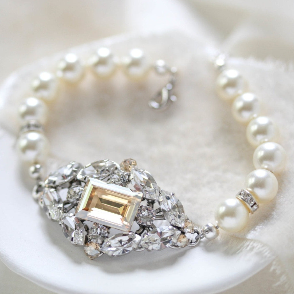 Vintage style crystal and pearl Bridal bracelet - VALENTINA - Treasures by Agnes