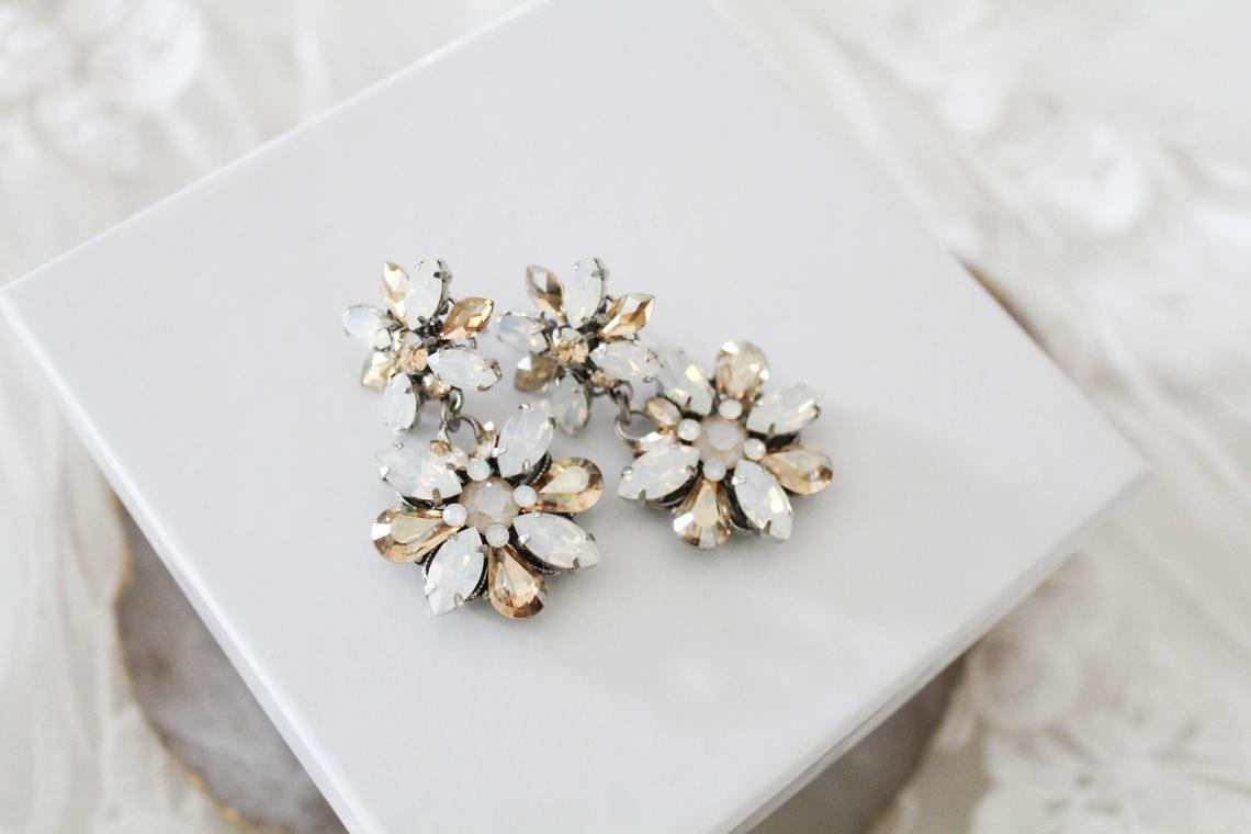 Vintage style White opal crystal Bridal earrings - BERTA - Treasures by Agnes